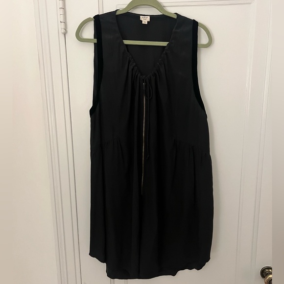 Aritzia silk tunic dress with velvet trip & front zip, Black, size L - Picture 1 of 6